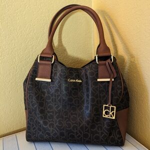 Calvin Klein Shoulder Bag